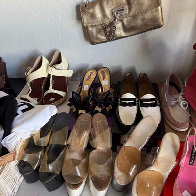 Sale Photo Thumbnail #224