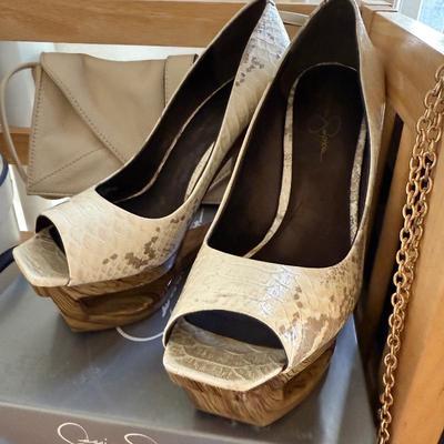 Sale Photo Thumbnail #116