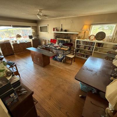 Sale Photo Thumbnail #143