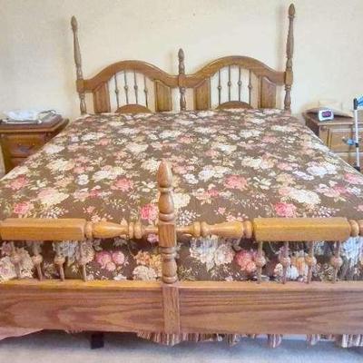 Bed With Posts