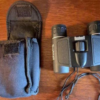 Bushnell 8 X 21 Binoculars With Case