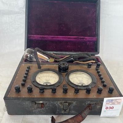 Sale Photo Thumbnail #32: Radio Set Analyzer - Broke handle and lid