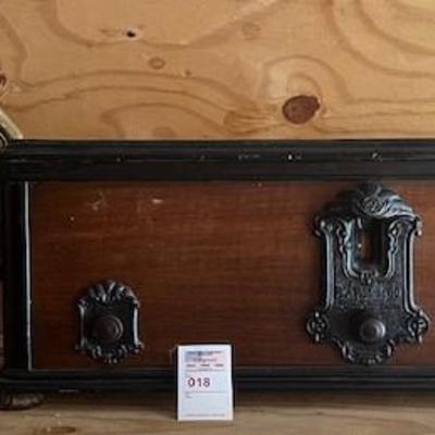 RCA Radiola 60 Super Heterodyne 
L 29" x 10 1/2" wide x 9 1/2" tall 