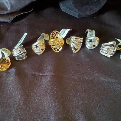 Lot 503: Rings And More Rings