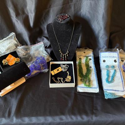 Lot 504: Costume Jewelry Potpourri 