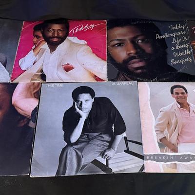 Lot 411: Lot of 7 Vintage Soul & Jazz LP Records – Teddy Pendergrass & Al Jarreau
