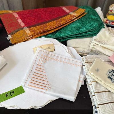 Lot 109:  Placemats, Napkins, Tablecloths , Towels