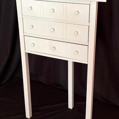 Lot 447: White Corner Cabinet with Three Drawers – Space-Saving Storage