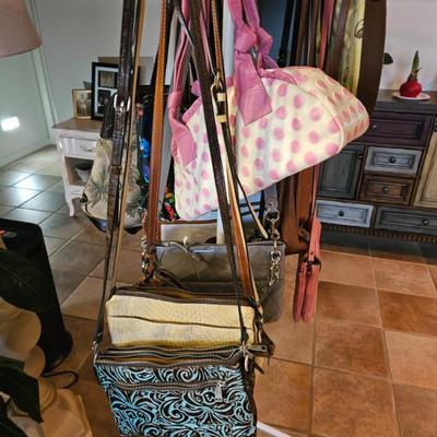 Sale Photo Thumbnail #127