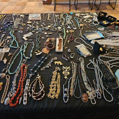 Sale Photo Thumbnail #128