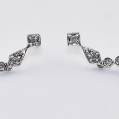 10k White Gold Blue Sapphire Dangle Earrings