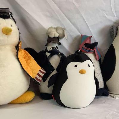 Muffy the Penguin (Pottery Barn), Squishmallows, Others 