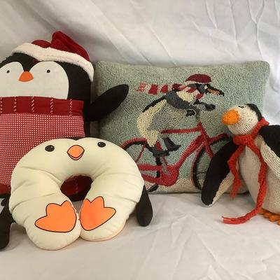 Penguin Décor & Plush Lot
