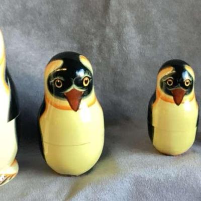 Russian Nesting Penguins 