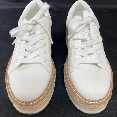 Dolce Vita Shoes SZ 6