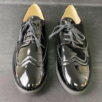 Brogue Style Wingtip "Patent Leather" Shoes SZ 6