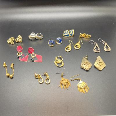 More Earrings!  Dark Colors, Gold And Silver - Unmarked