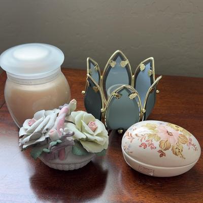 Decorative Pieces- White Barn Vanilla candle, Teton Traditions decorative egg Pit