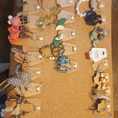 Sale Photo Thumbnail #105