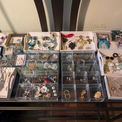 Sale Photo Thumbnail #25