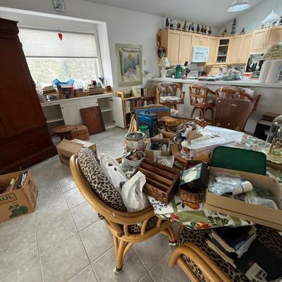 Estate sale photo