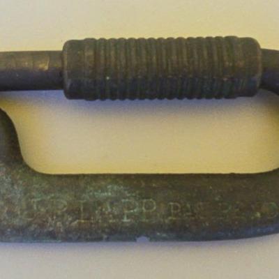 Vintage Brass Off Shore Quick Link