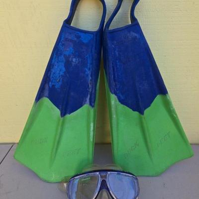 XL Voit Custom Model Duck Feet Swim Fins And Nat-Geo Tuna 45 Swim Mask
