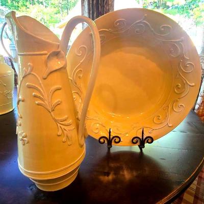 "Global Views" Ceramic Pitcher and Bowl