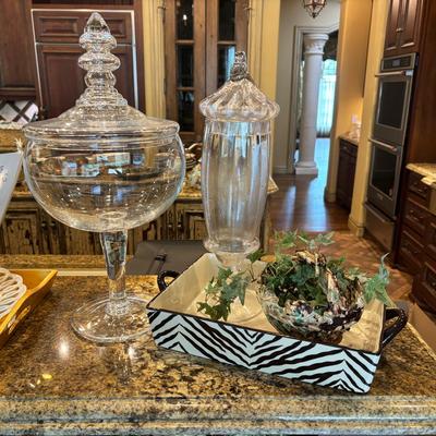 “Daniel Cremieux” Zebra Dish and More 