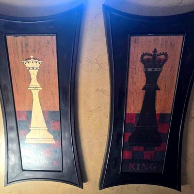 Hanging Metal Queen and King Chess Pieces Decor
