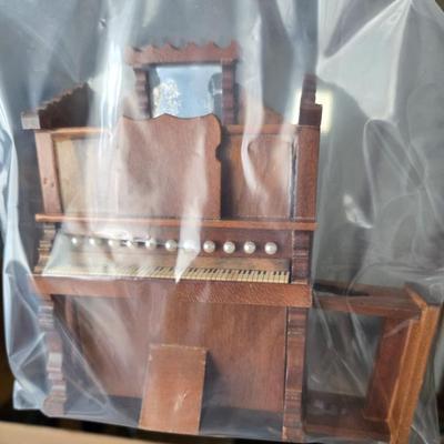 Sale Photo Thumbnail #145