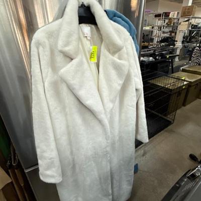 Sale Photo Thumbnail #322