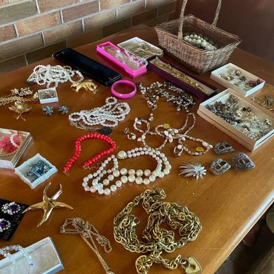 Sale Photo Thumbnail #14
