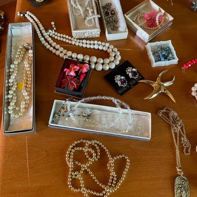 Sale Photo Thumbnail #15