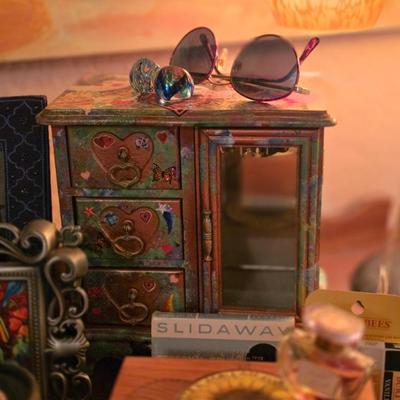 Sale Photo Thumbnail #642