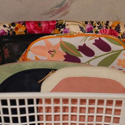 Sale Photo Thumbnail #779