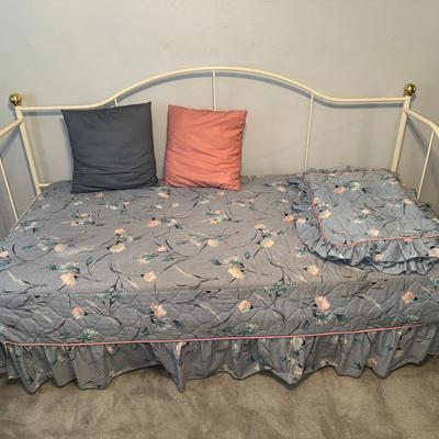 Day Bed 