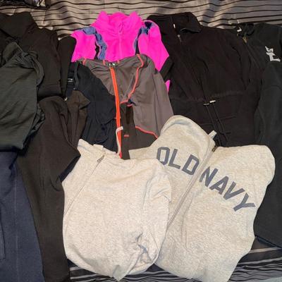 Ladies Jackets And Pullovers 
