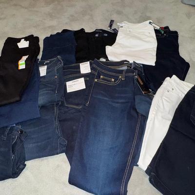 Jeans + Capris 