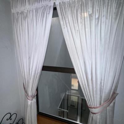 5 Sets Pink + White Curtains