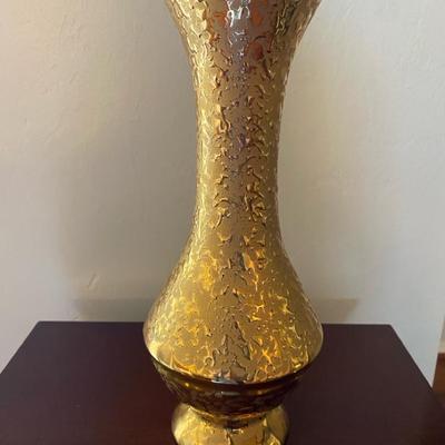 22kt Gold Vase 