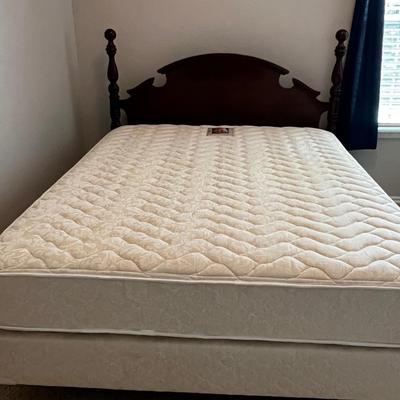 Queen Bed 
