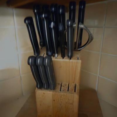 Sale Photo Thumbnail #70