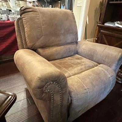 Sale Photo Thumbnail #153