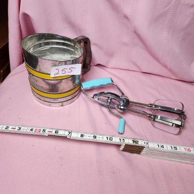 Sale Photo Thumbnail #244