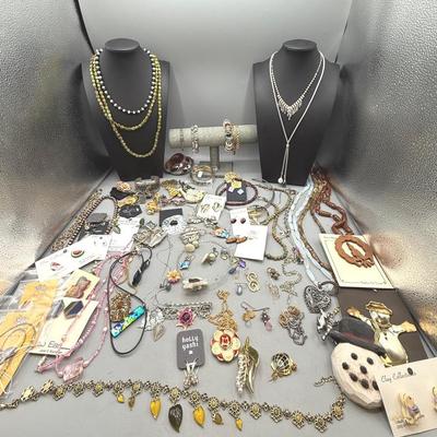 Vintage Fun Costume Jewelry Lot 