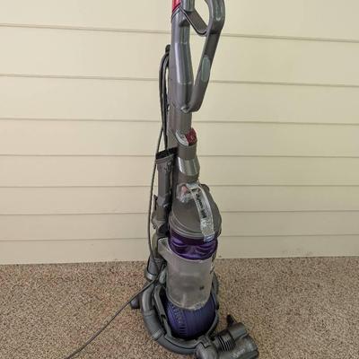 Dyson DC25 Vacuum Cleaner