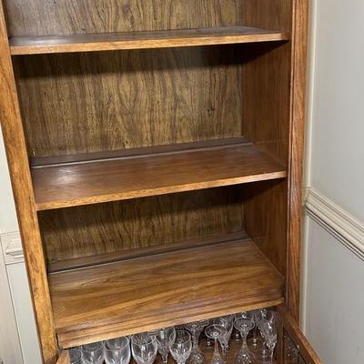 Cabinet / Bookshelf With Lower Glass Doors 