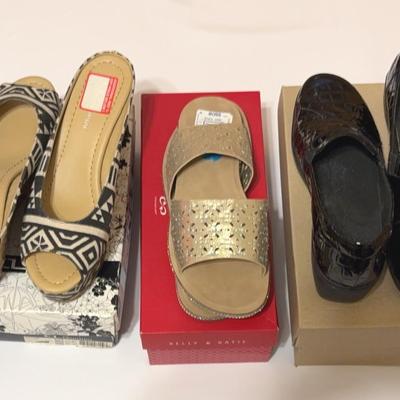 Style Spectrum: Women's Shoes (Size 10) Lot