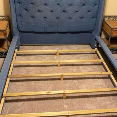 Button-Tufted Upholstered Queen Size Bedframe